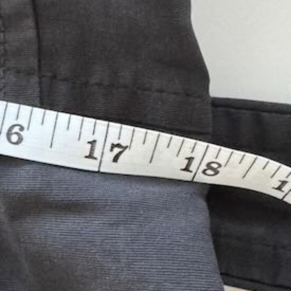 Black Soia & Kyo pleated trench coat pleated/ fit and flare - Picture 7 of 7